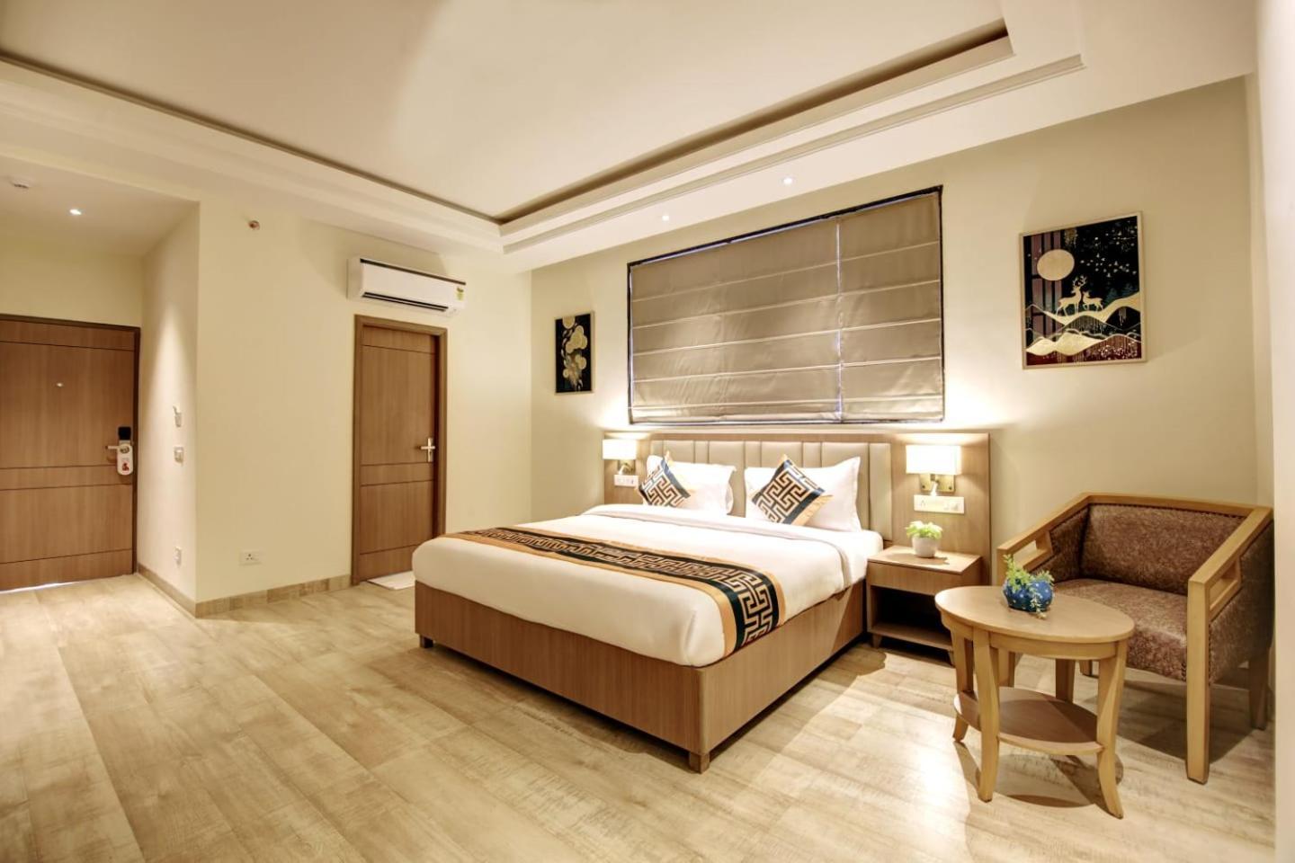 Hotel New Le Mount Near Igi Airport Delhi